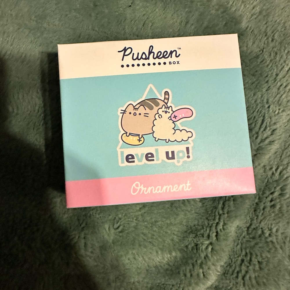 Pusheen Winter Box 2022 Exclusive Ornament